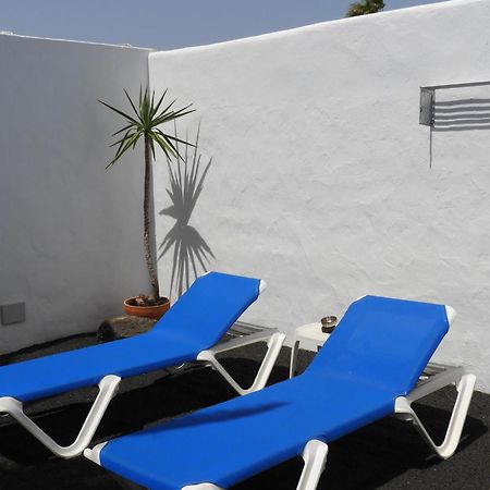 Apartamento Las Palmeras Nazaret Exterior photo