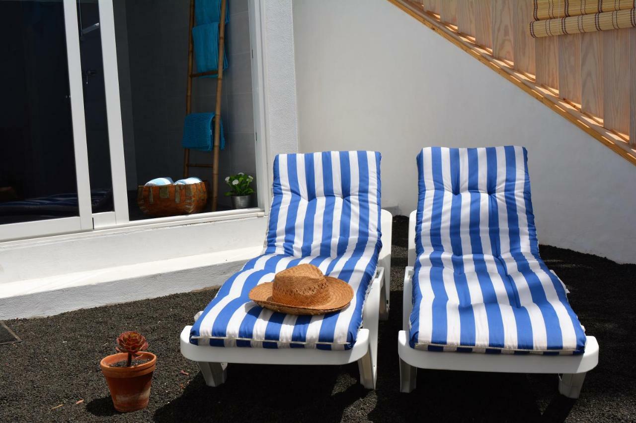 Apartamento Las Palmeras Nazaret Exterior photo